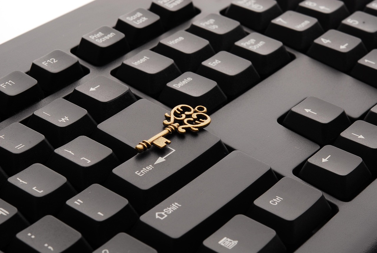 Keyboard, key, success — Eladelantado Provides Updates on Social and Civic Topics
