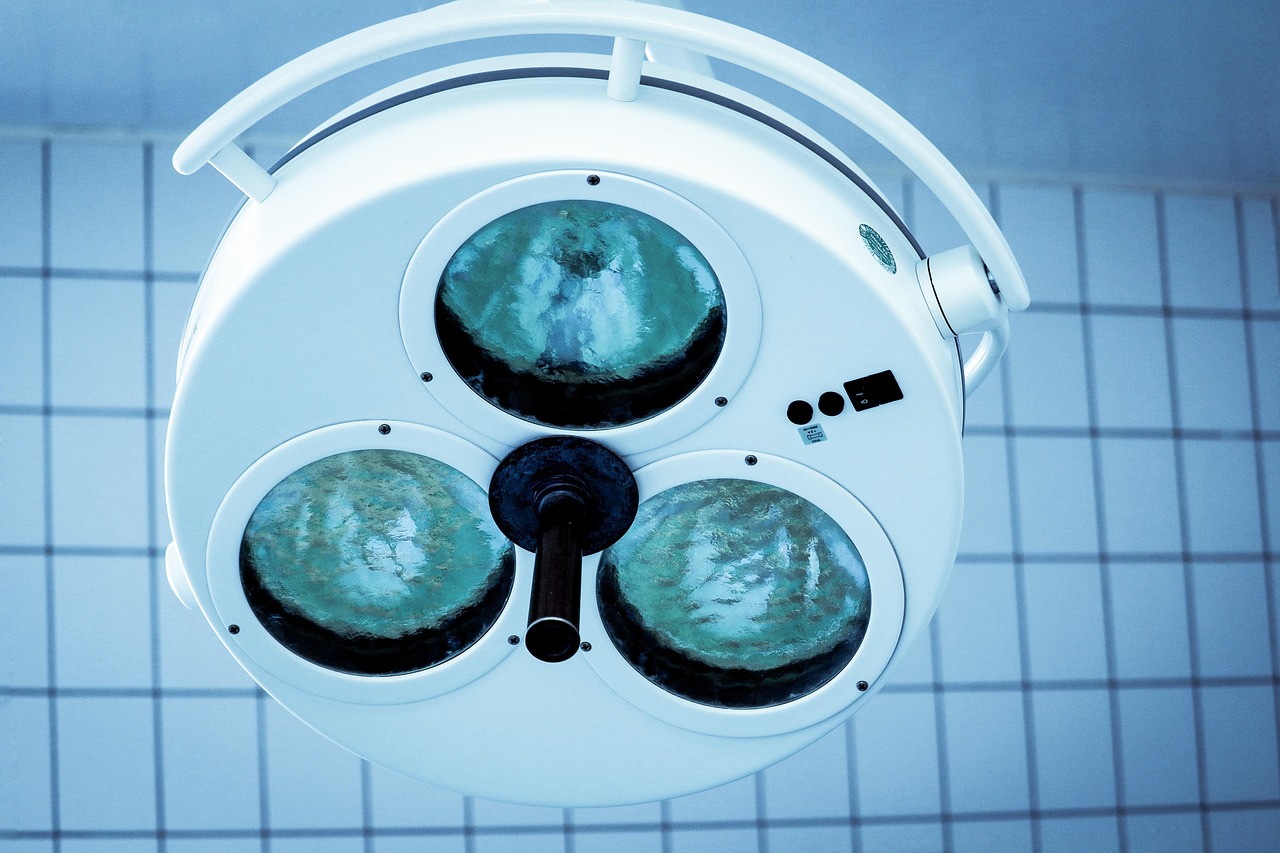 Oplampe, operation lamp, operating room — What are the types of cloud computing? What are the features?